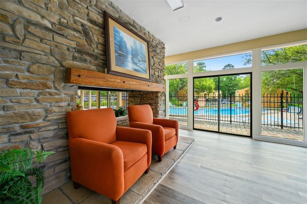For Sale: $133,000 (2 beds, 2 baths, 1070 Square Feet)