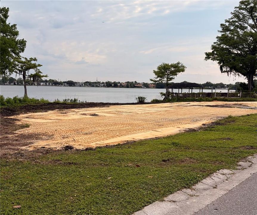 Active With Contract: $599,999 (0.38 acres)