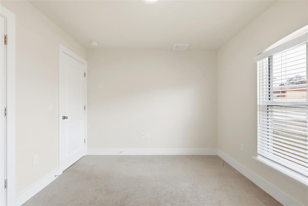 For Rent: $2,200 (3 beds, 2 baths, 1413 Square Feet)