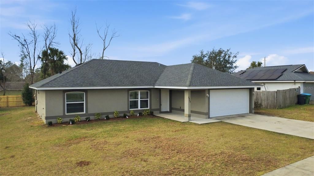 For Rent: $2,200 (3 beds, 2 baths, 1413 Square Feet)
