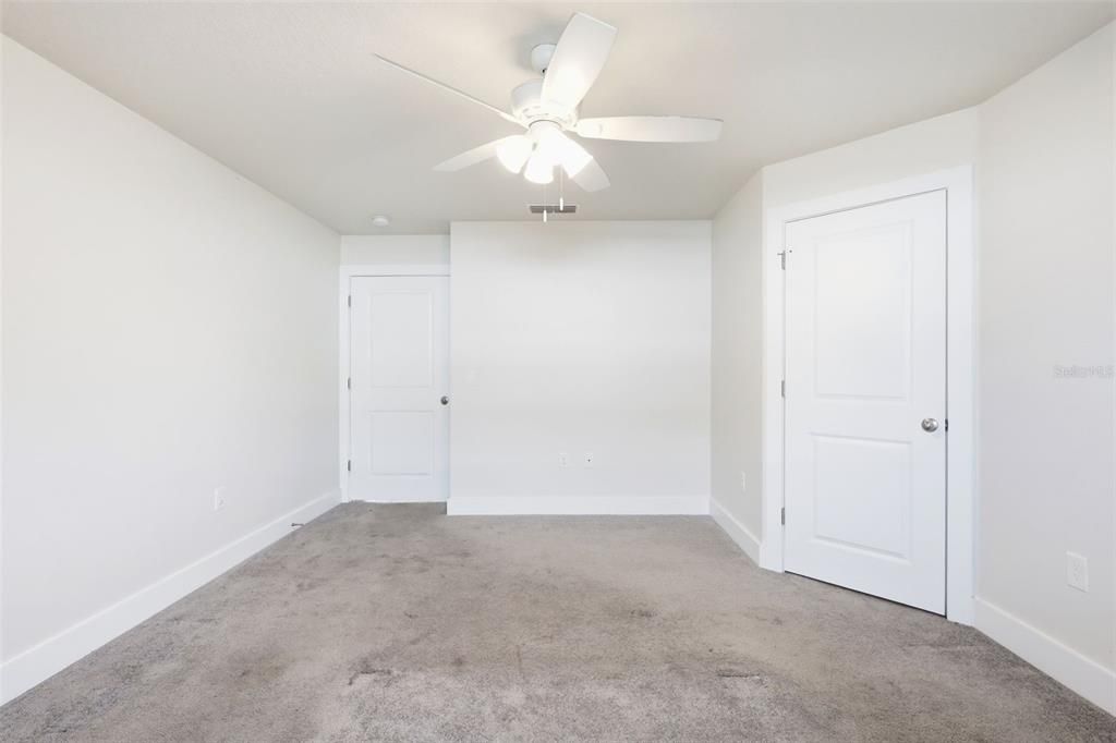 For Rent: $2,200 (3 beds, 2 baths, 1413 Square Feet)