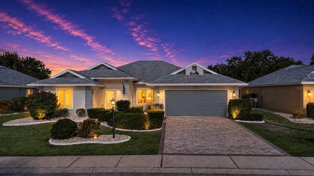 For Sale: $345,000 (2 beds, 2 baths, 2159 Square Feet)