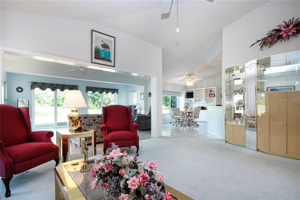 For Sale: $345,000 (2 beds, 2 baths, 2159 Square Feet)