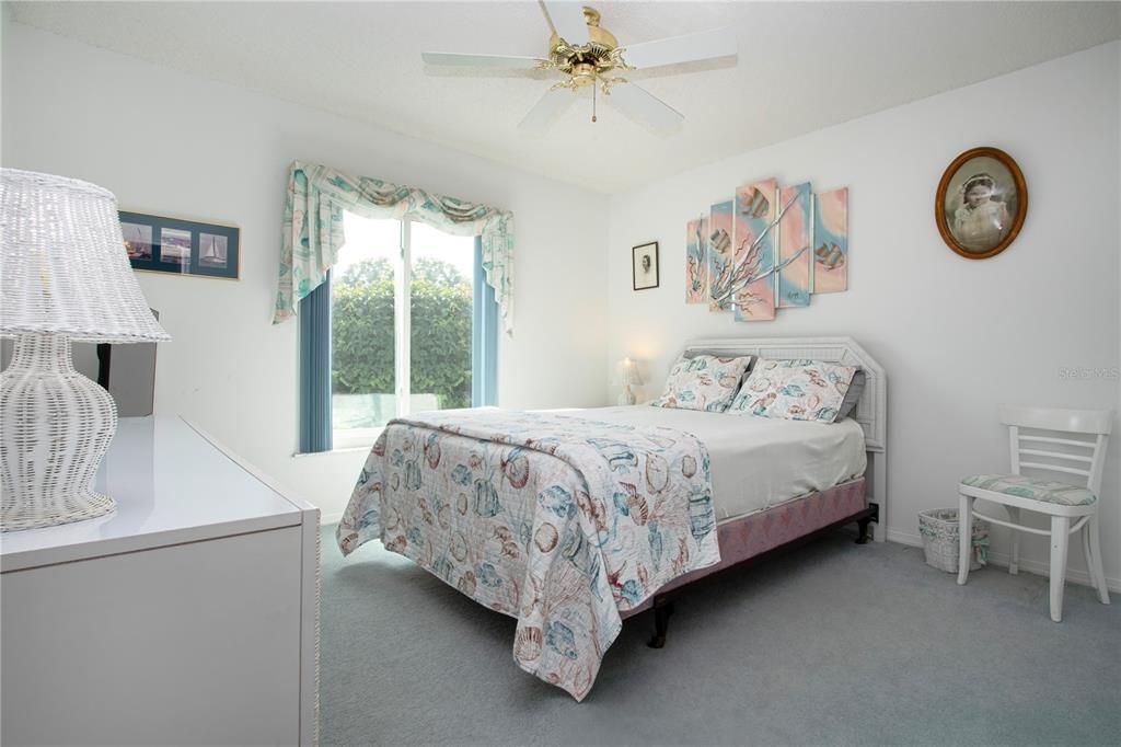 For Sale: $345,000 (2 beds, 2 baths, 2159 Square Feet)