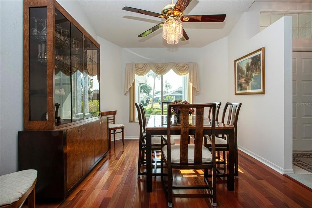 For Sale: $345,000 (2 beds, 2 baths, 2159 Square Feet)