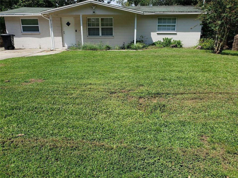 For Rent: $1,600 (3 beds, 1 baths, 1240 Square Feet)