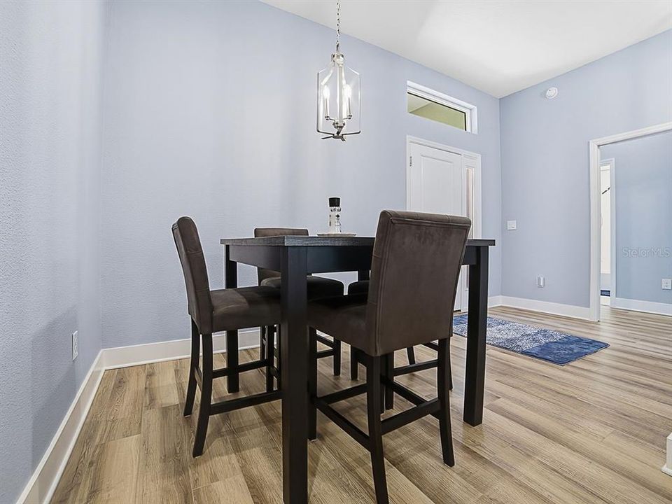 For Sale: $527,000 (3 beds, 2 baths, 1959 Square Feet)