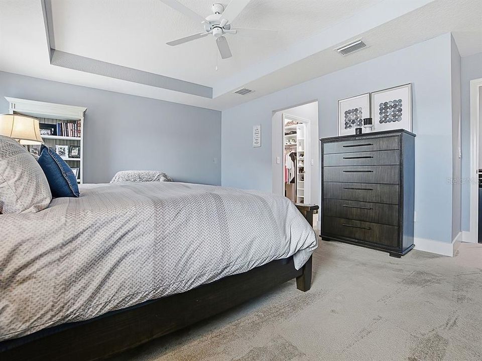 For Sale: $527,000 (3 beds, 2 baths, 1959 Square Feet)
