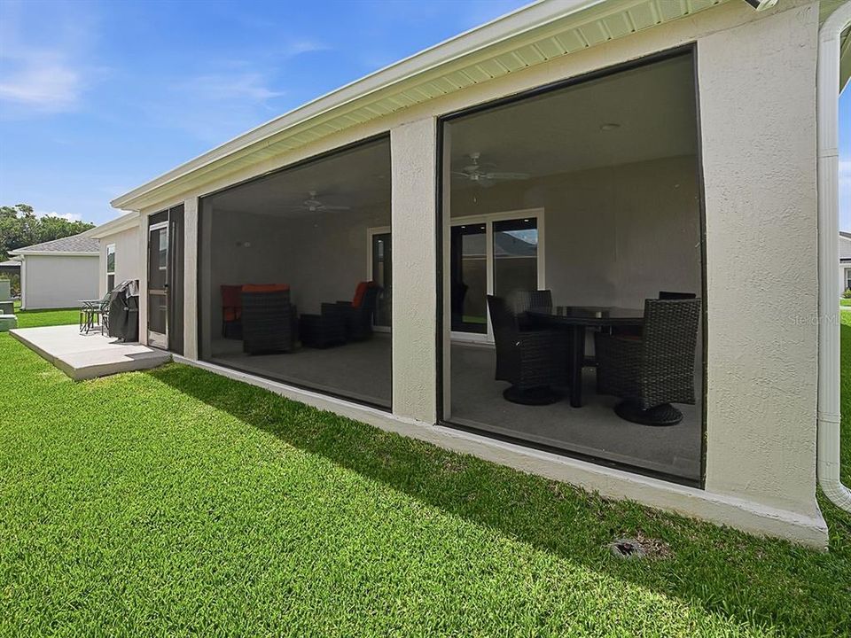 For Sale: $527,000 (3 beds, 2 baths, 1959 Square Feet)