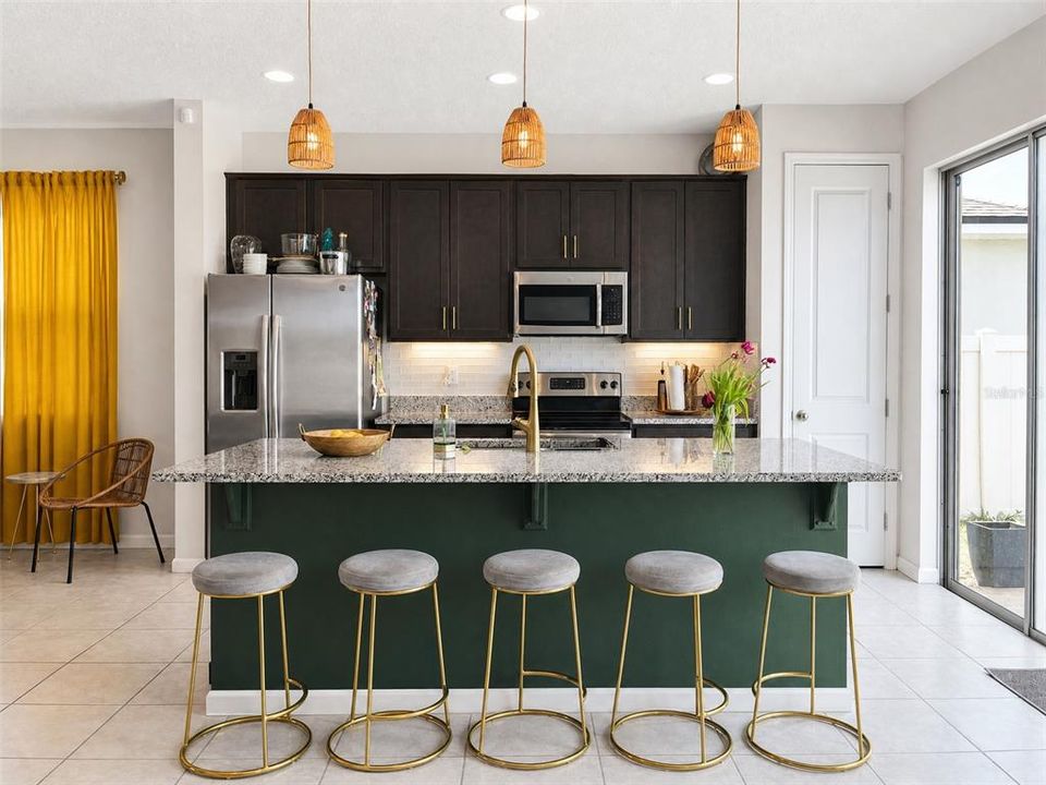 For Sale: $365,000 (3 beds, 2 baths, 2665 Square Feet)