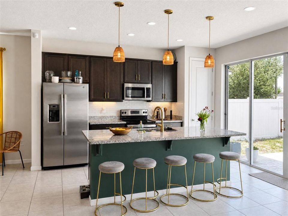 For Sale: $365,000 (3 beds, 2 baths, 2665 Square Feet)