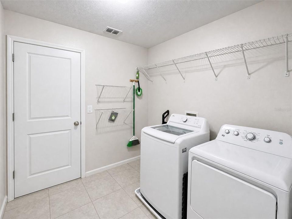 For Sale: $365,000 (3 beds, 2 baths, 2665 Square Feet)