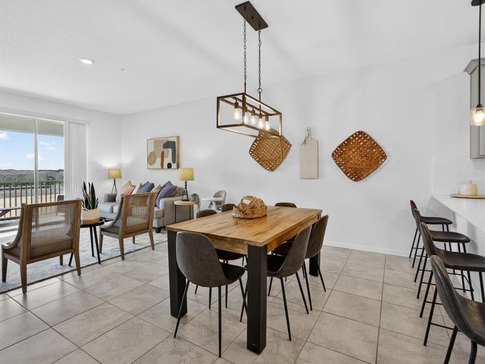 En Venta: $339,000 (3 camas, 2 baños, 1787 Pies cuadrados)