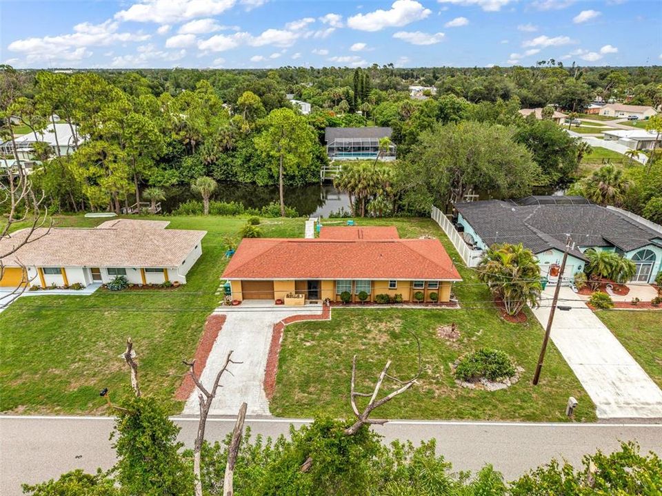 For Sale: $329,000 (3 beds, 2 baths, 1434 Square Feet)