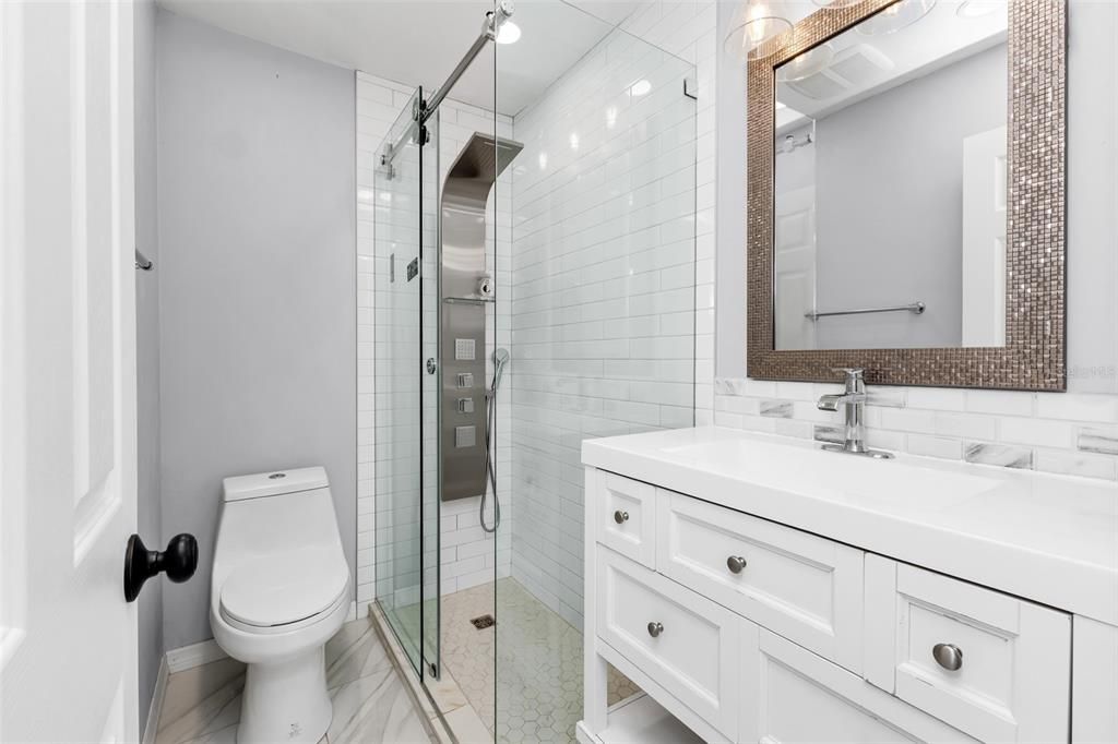 For Sale: $329,000 (3 beds, 2 baths, 1434 Square Feet)