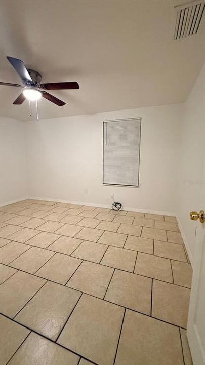 For Rent: $1,500 (3 beds, 1 baths, 1088 Square Feet)