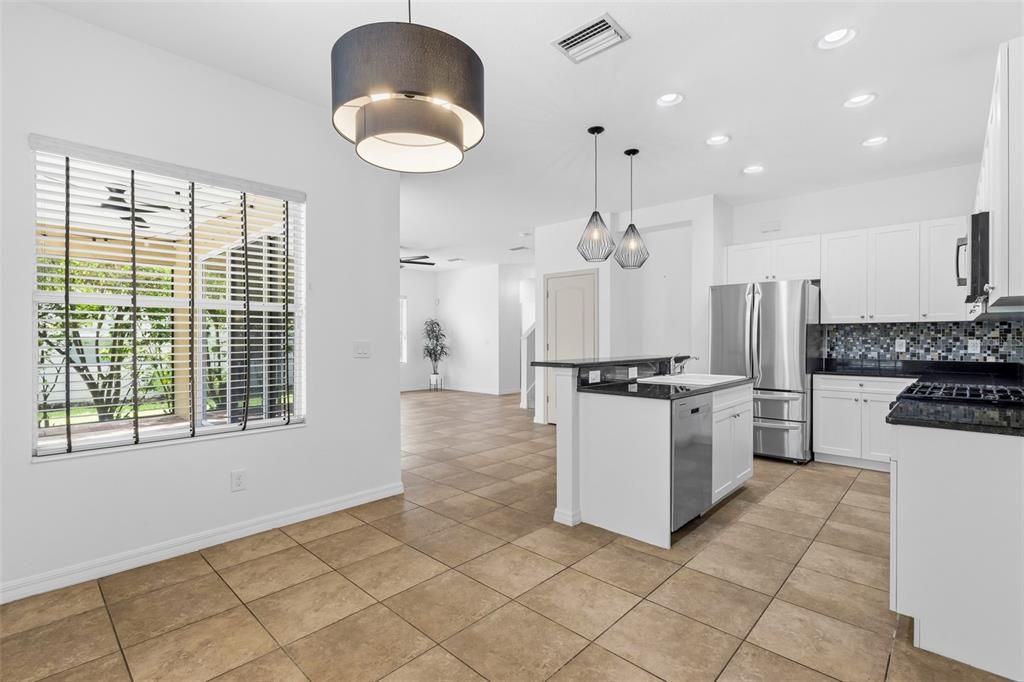 For Sale: $499,000 (4 beds, 2 baths, 2084 Square Feet)