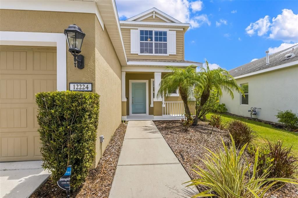 For Sale: $499,000 (4 beds, 2 baths, 2084 Square Feet)