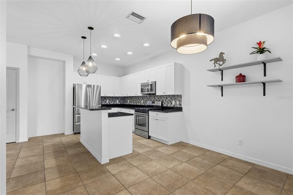 For Sale: $499,000 (4 beds, 2 baths, 2084 Square Feet)