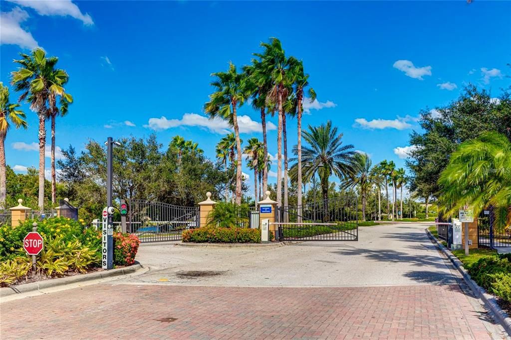 For Sale: $499,000 (4 beds, 2 baths, 2084 Square Feet)