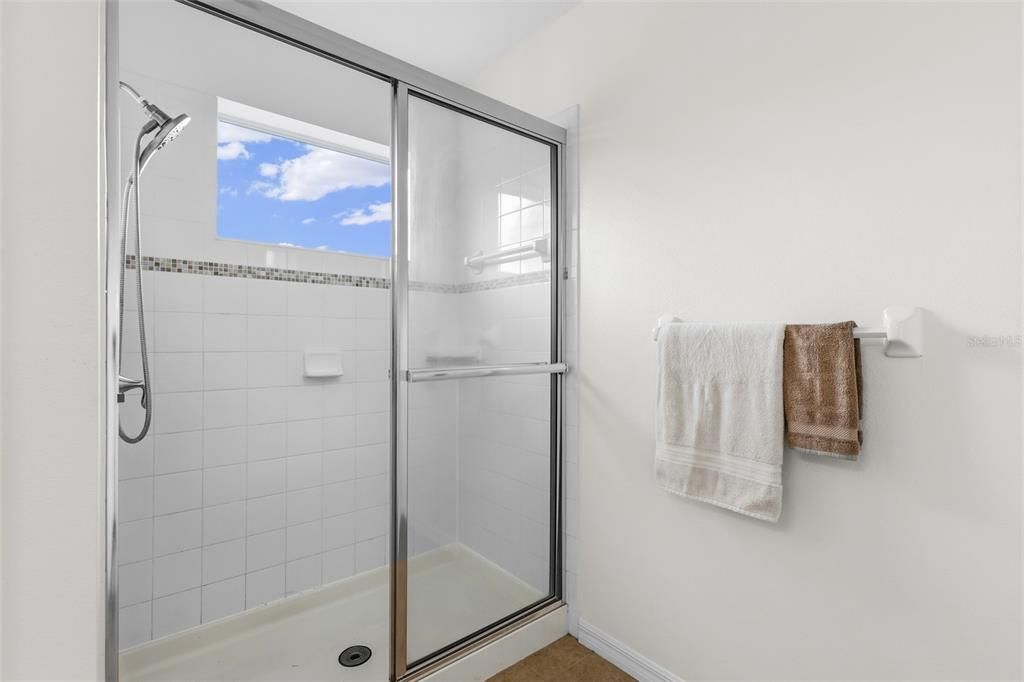 For Sale: $499,000 (4 beds, 2 baths, 2084 Square Feet)