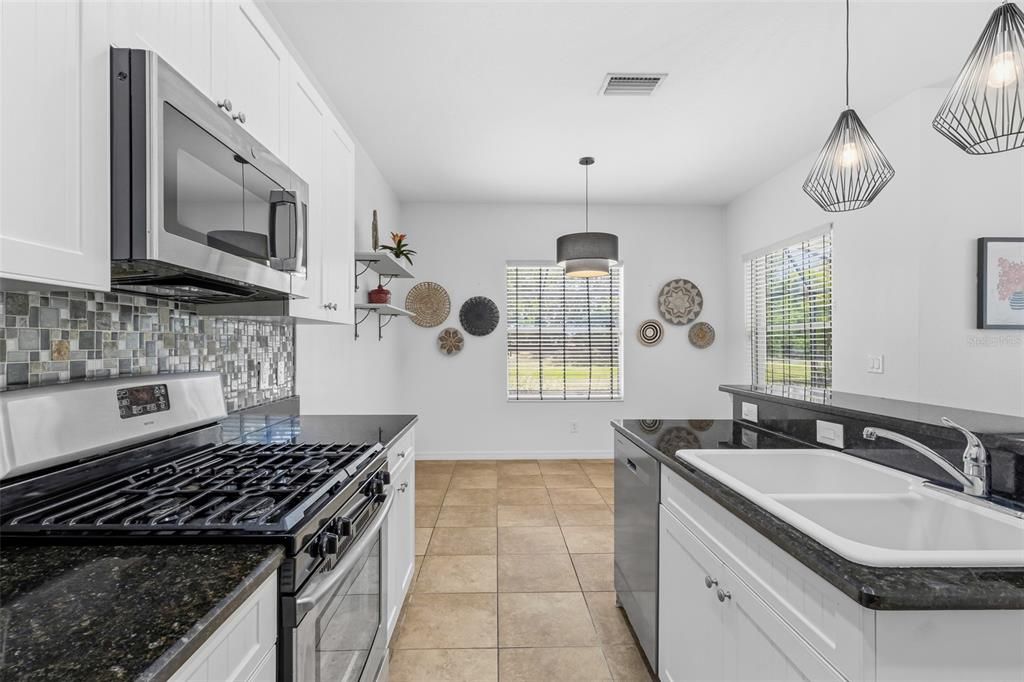 For Sale: $499,000 (4 beds, 2 baths, 2084 Square Feet)