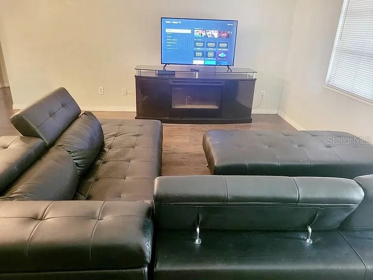 В аренду: $2,500 (2 спален, 2 ванн, 1150 Квадратных фут)