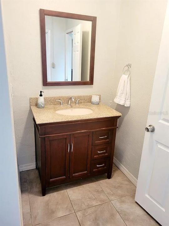 В аренду: $2,500 (2 спален, 2 ванн, 1150 Квадратных фут)