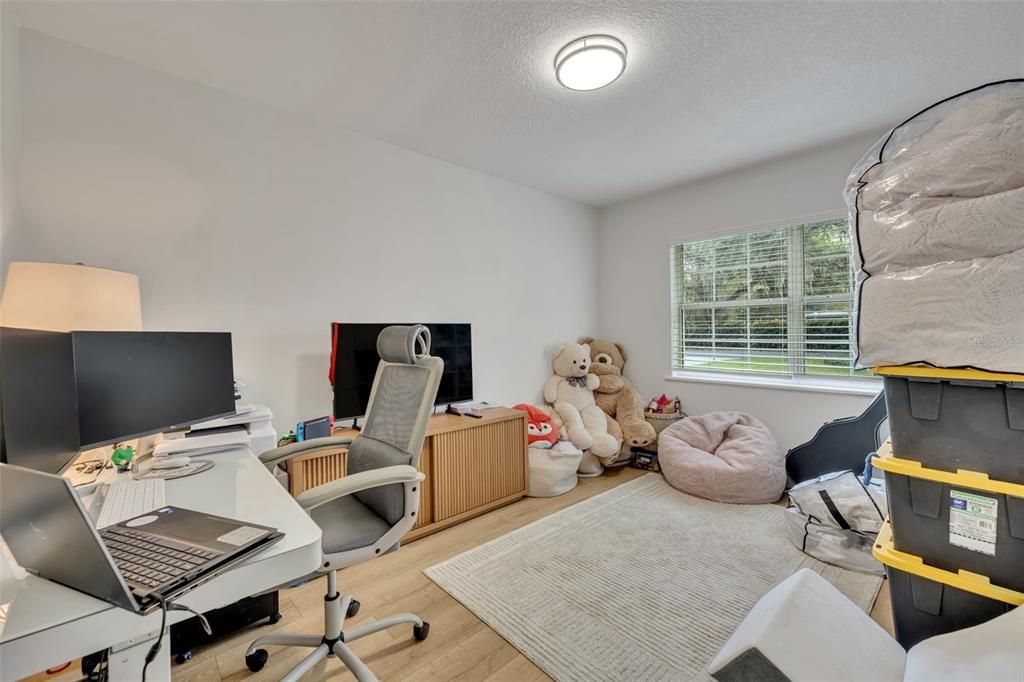 For Rent: $4,295 (4 beds, 2 baths, 1702 Square Feet)