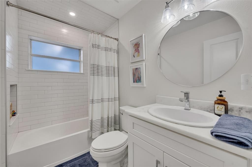 For Rent: $4,295 (4 beds, 2 baths, 1702 Square Feet)
