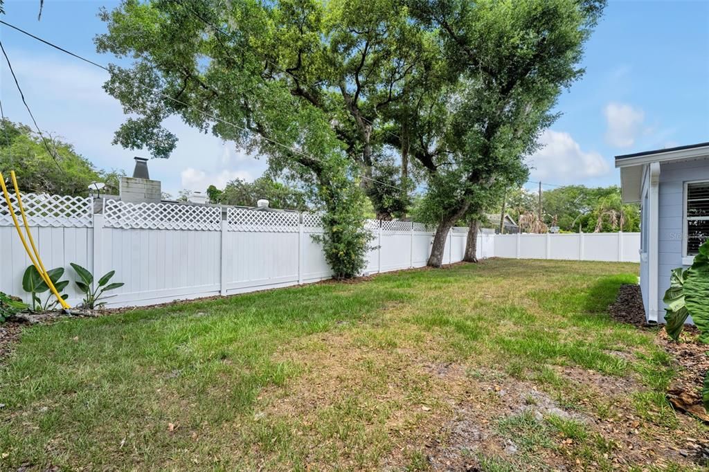 For Rent: $4,295 (4 beds, 2 baths, 1702 Square Feet)