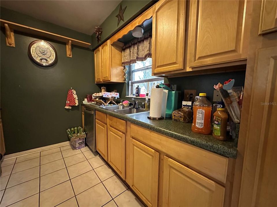 Activo con contrato: $269,000 (3 camas, 2 baños, 1208 Pies cuadrados)
