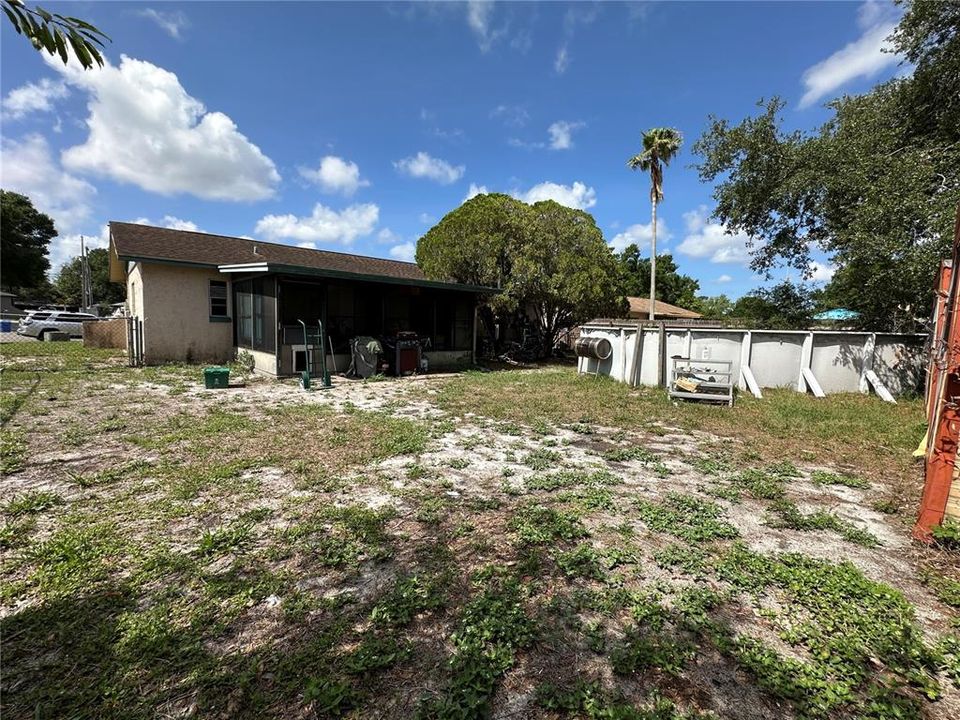 Activo con contrato: $269,000 (3 camas, 2 baños, 1208 Pies cuadrados)