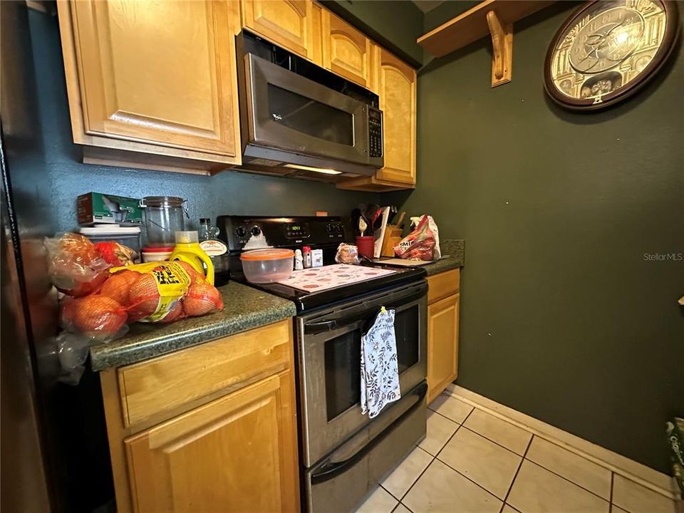 Activo con contrato: $269,000 (3 camas, 2 baños, 1208 Pies cuadrados)
