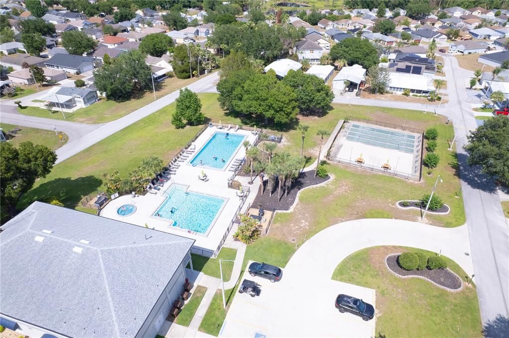 For Sale: $189,000 (2 beds, 2 baths, 868 Square Feet)