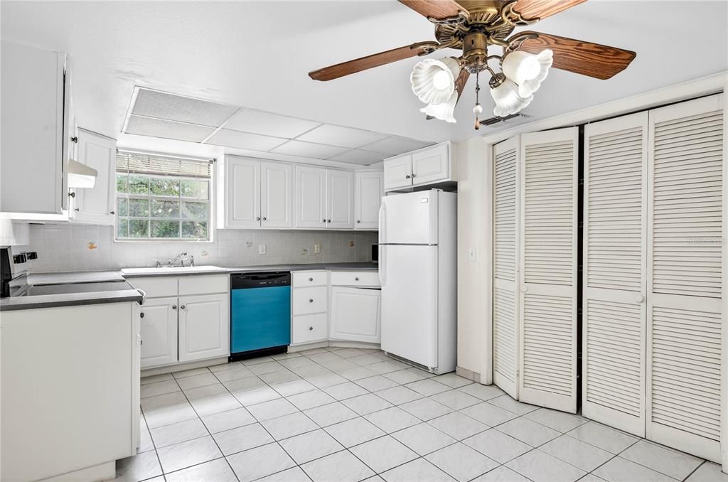 En Venta: $145,000 (2 camas, 2 baños, 1284 Pies cuadrados)