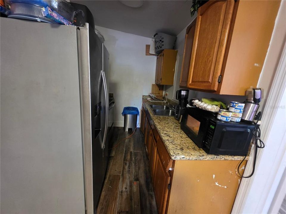 For Sale: $290,000 (4 beds, 2 baths, 1161 Square Feet)