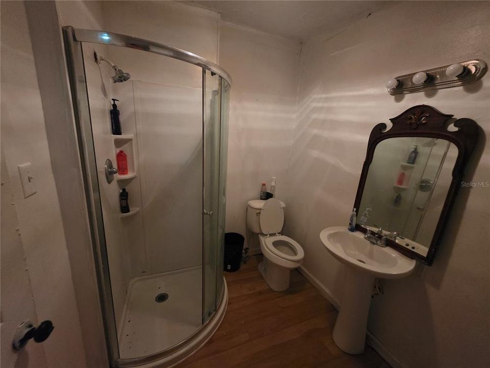 For Sale: $290,000 (4 beds, 2 baths, 1161 Square Feet)