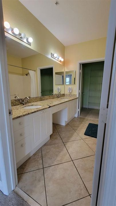 For Rent: $2,700 (3 beds, 2 baths, 1480 Square Feet)