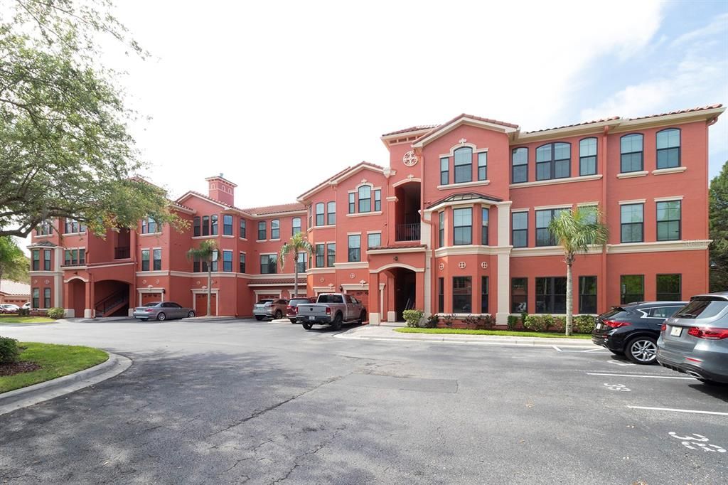 For Rent: $2,700 (3 beds, 2 baths, 1480 Square Feet)