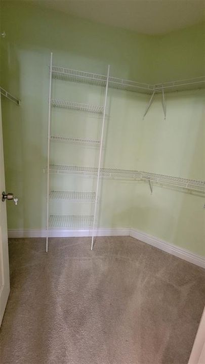 For Rent: $2,700 (3 beds, 2 baths, 1480 Square Feet)