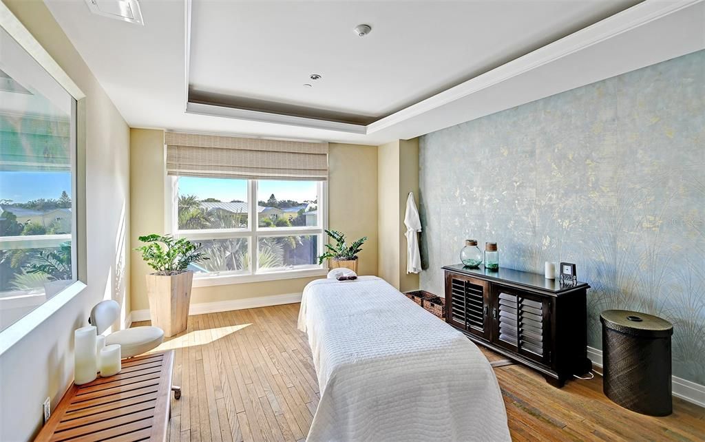 For Sale: $100,000 (2 beds, 3 baths, 1750 Square Feet)