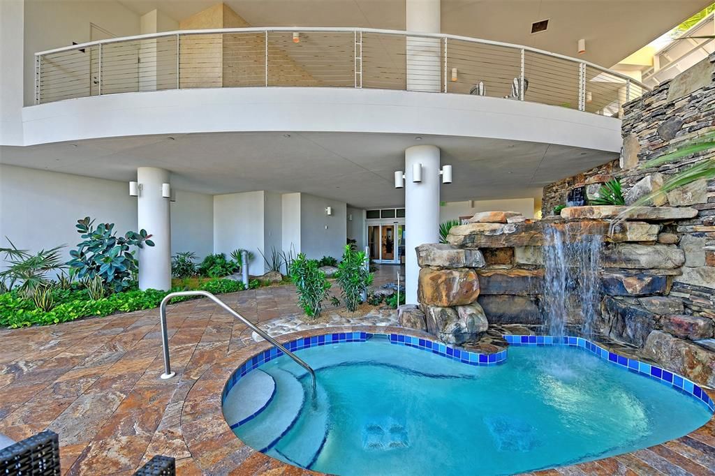 For Sale: $100,000 (2 beds, 3 baths, 1750 Square Feet)
