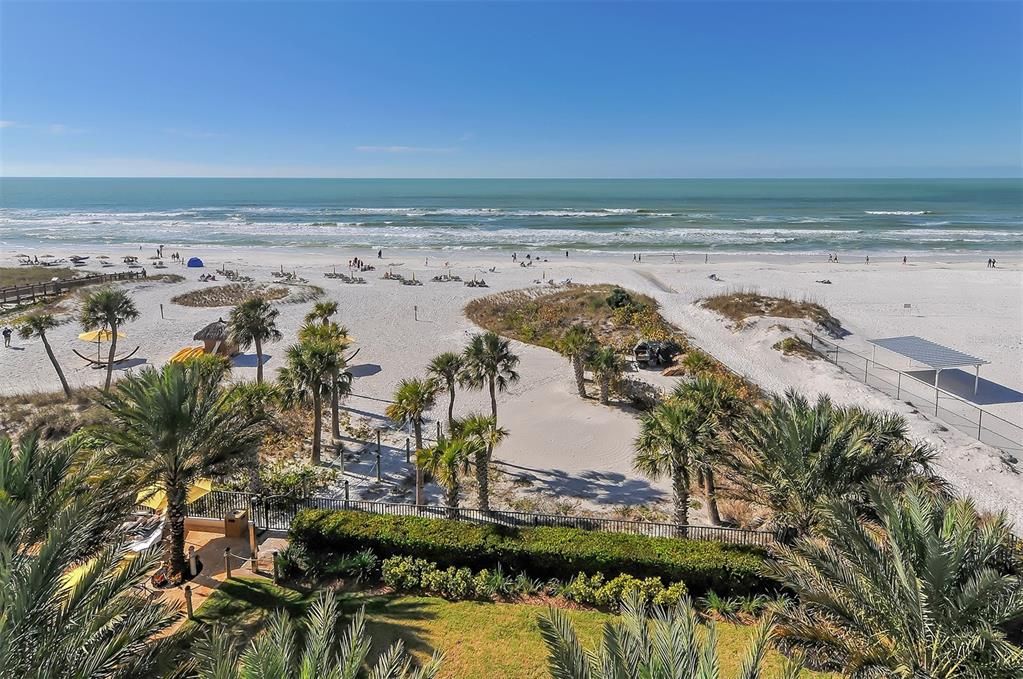 For Sale: $100,000 (2 beds, 3 baths, 1750 Square Feet)