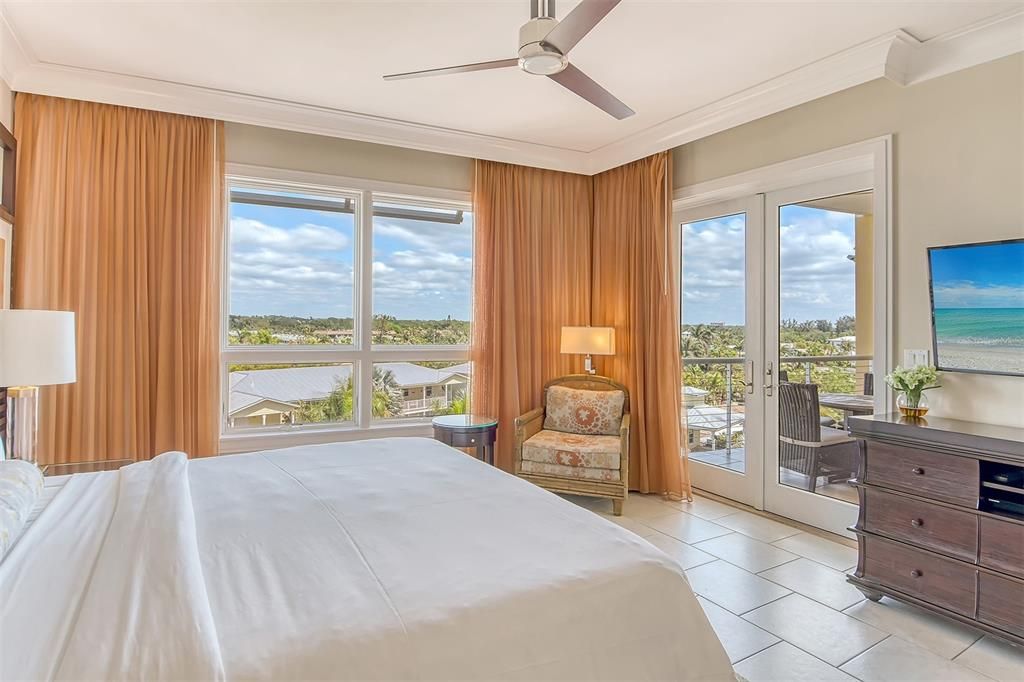 For Sale: $100,000 (2 beds, 3 baths, 1750 Square Feet)