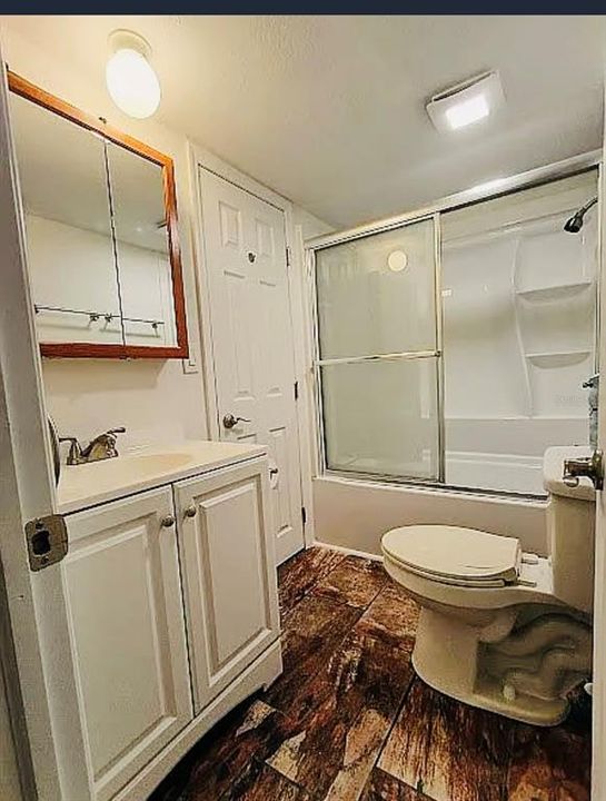 En Venta: $249,000 (2 camas, 2 baños, 1110 Pies cuadrados)