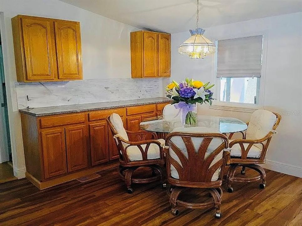 En Venta: $249,000 (2 camas, 2 baños, 1110 Pies cuadrados)