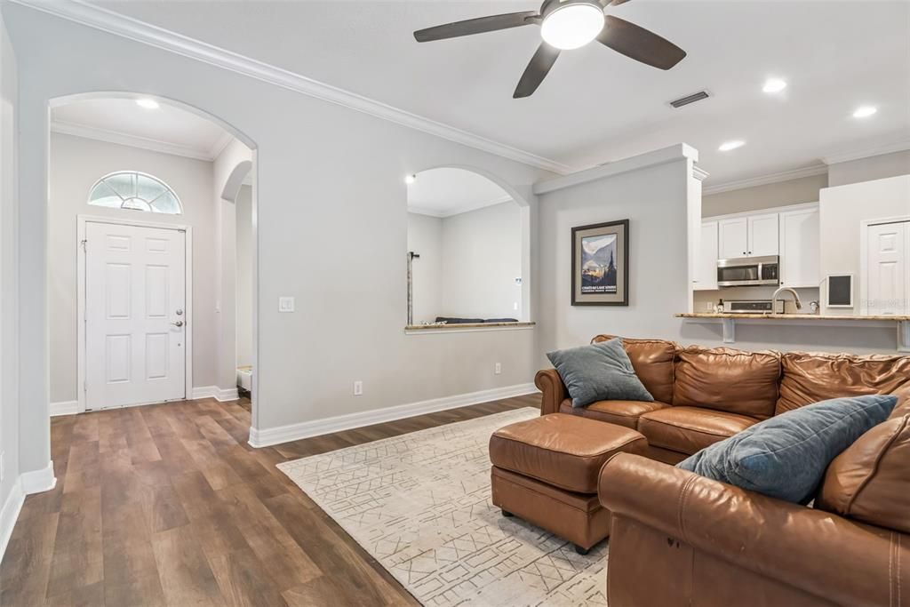 For Sale: $435,000 (3 beds, 2 baths, 2096 Square Feet)