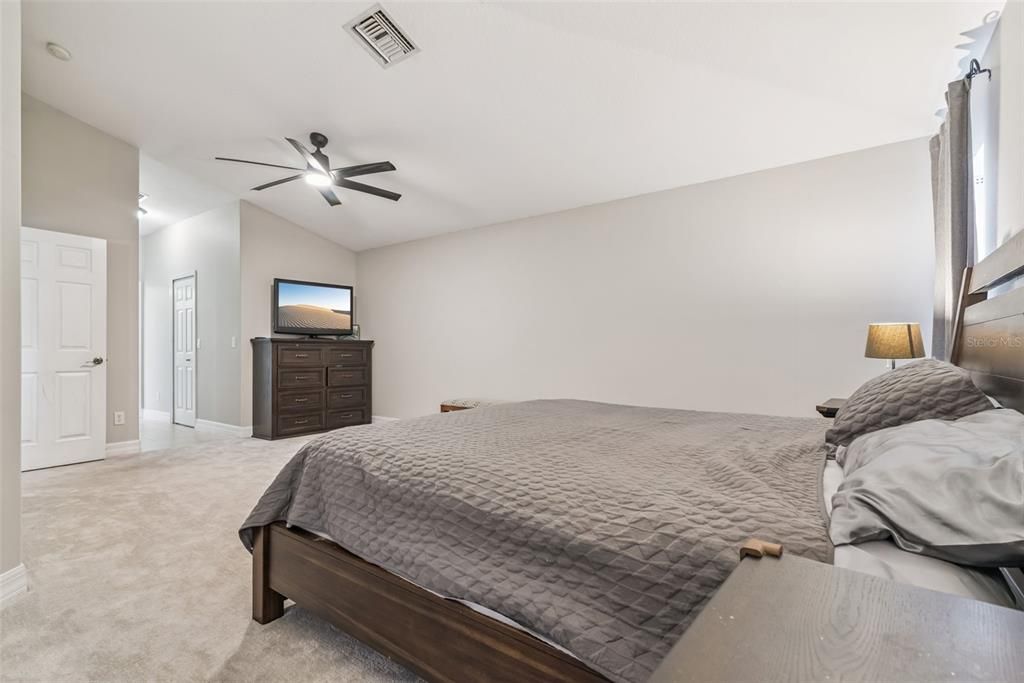 For Sale: $435,000 (3 beds, 2 baths, 2096 Square Feet)