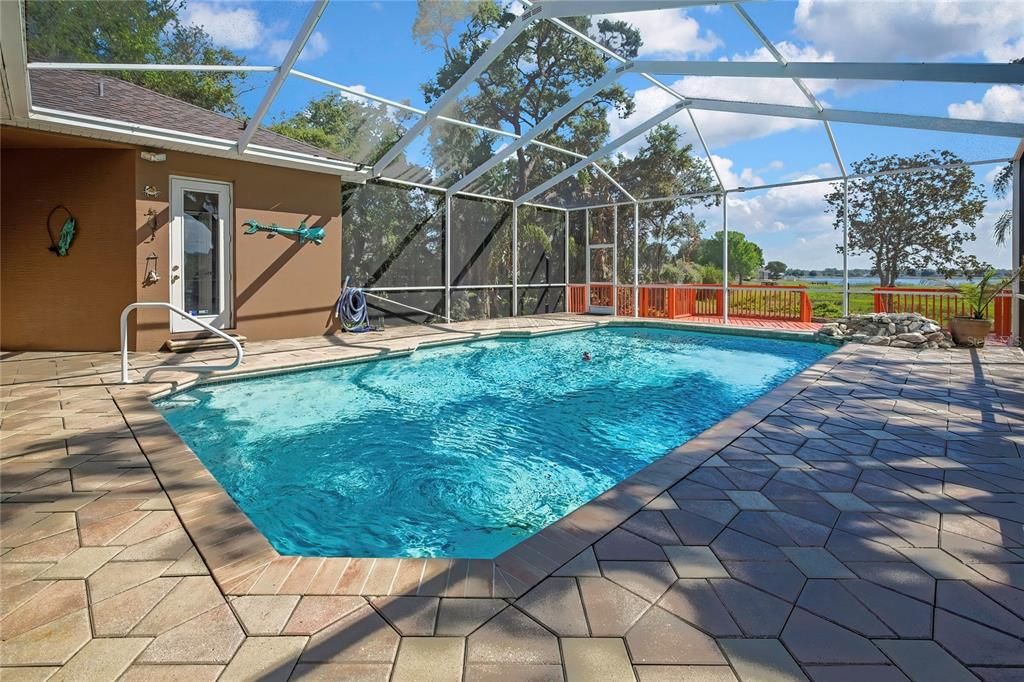 En Venta: $459,000 (3 camas, 2 baños, 2640 Pies cuadrados)